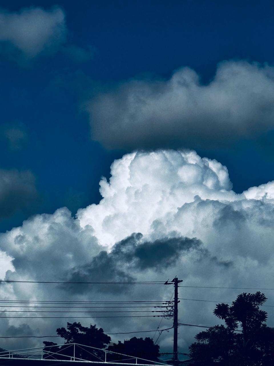 夏らしい入道雲 注目の空の写真 ウェザーニュース