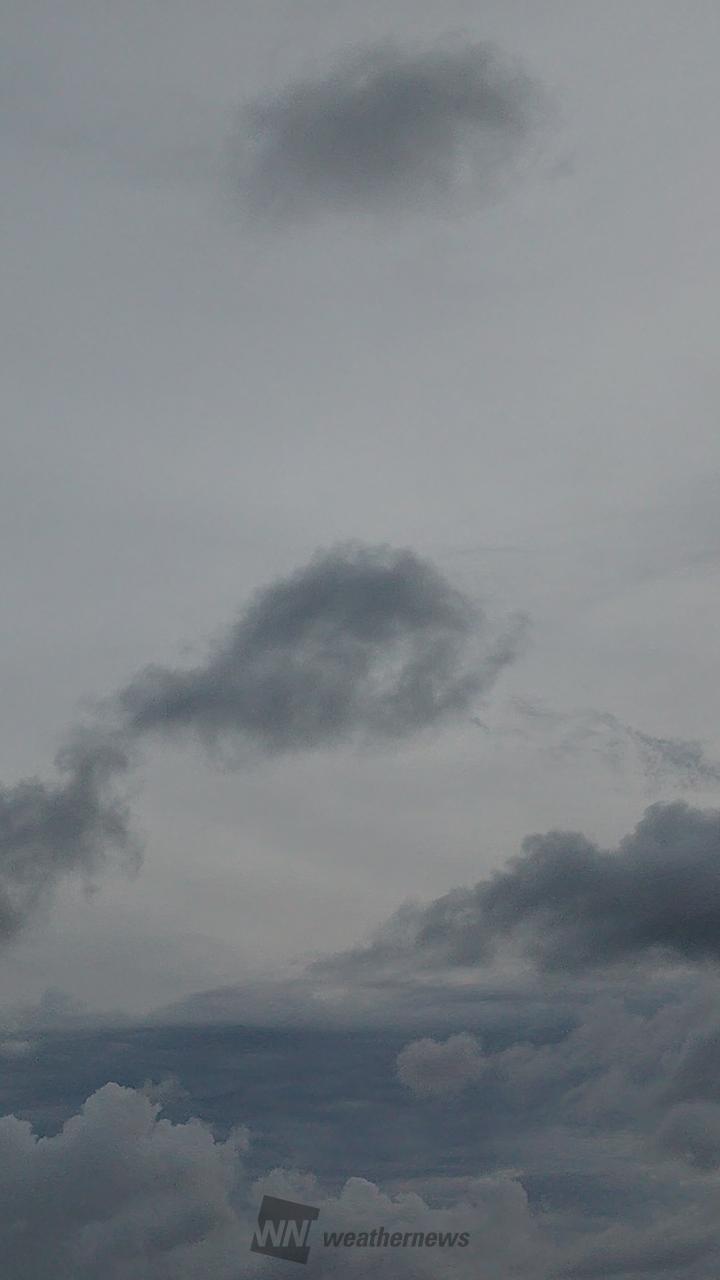 空が暗くなってきた...