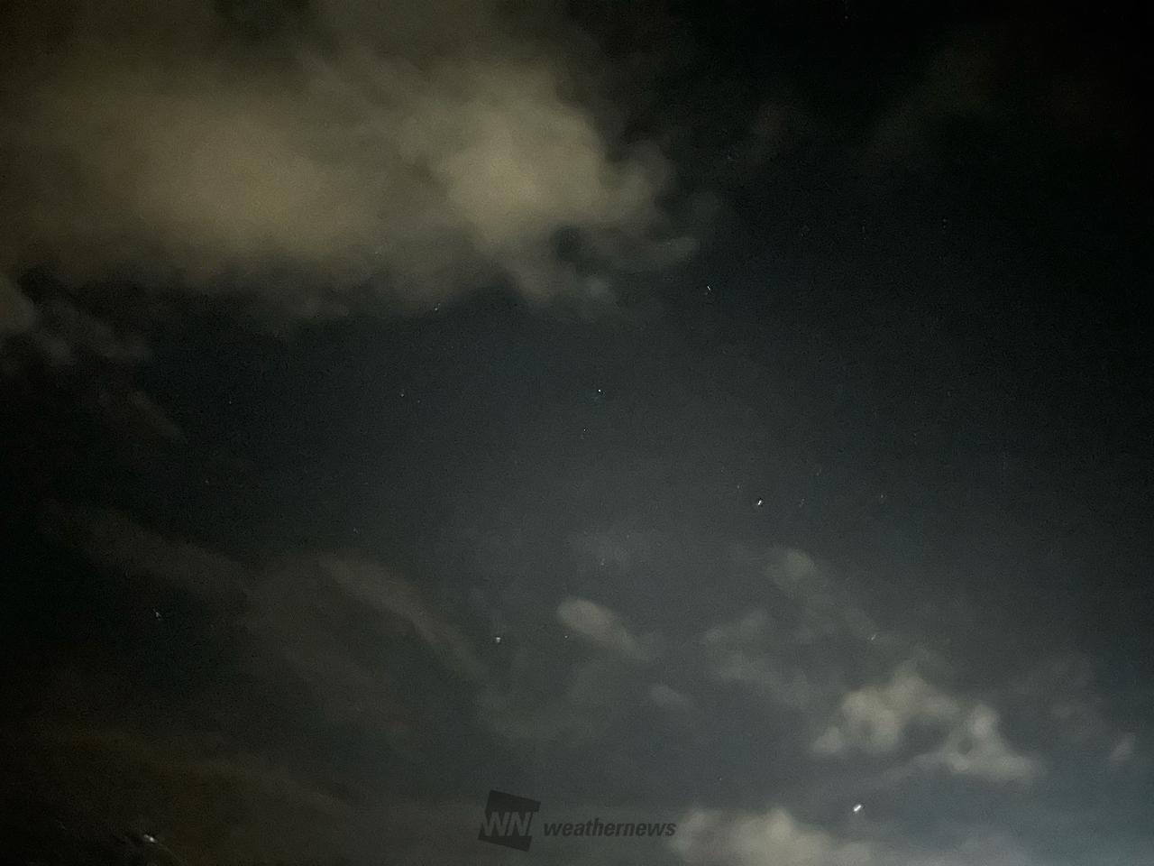 今夜は雲が多くてほ...
