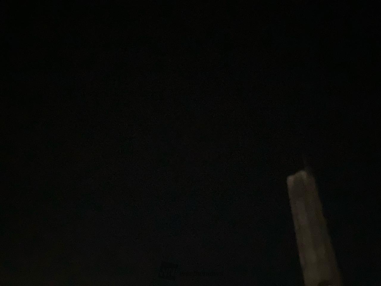 薄雲が広範囲に広が...