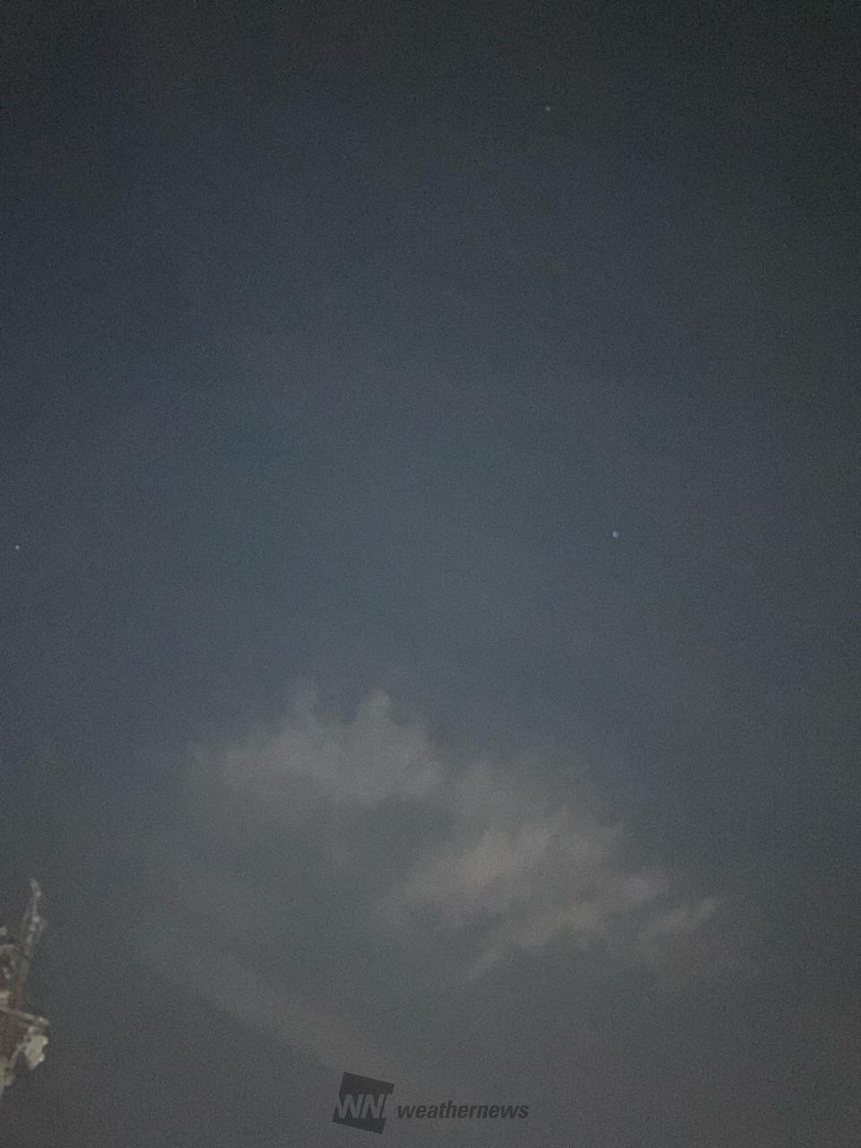 雲が多いです。気...