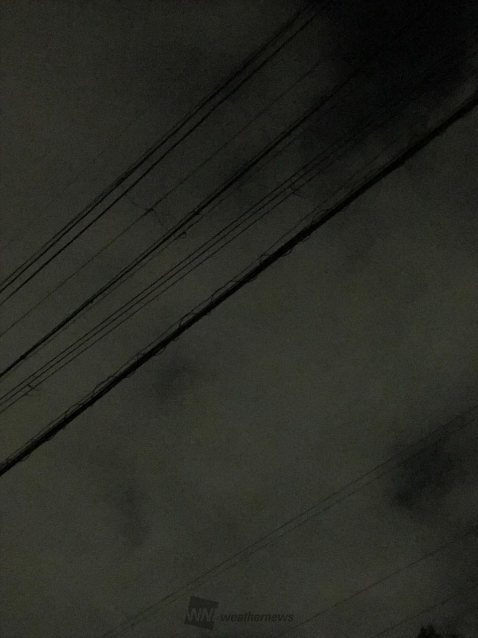 雲が多く星は見えま...