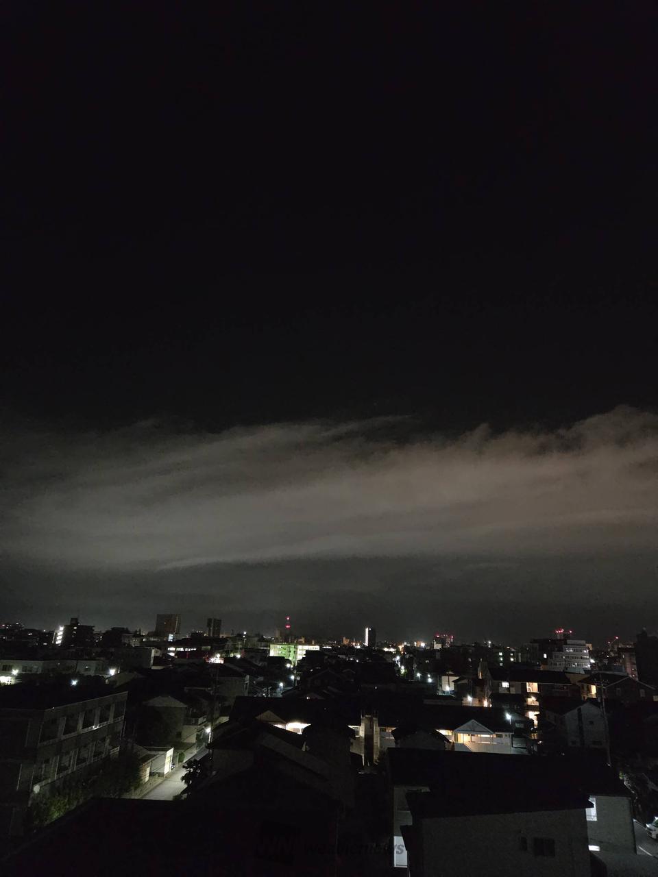 夜な夜な目が覚めて...