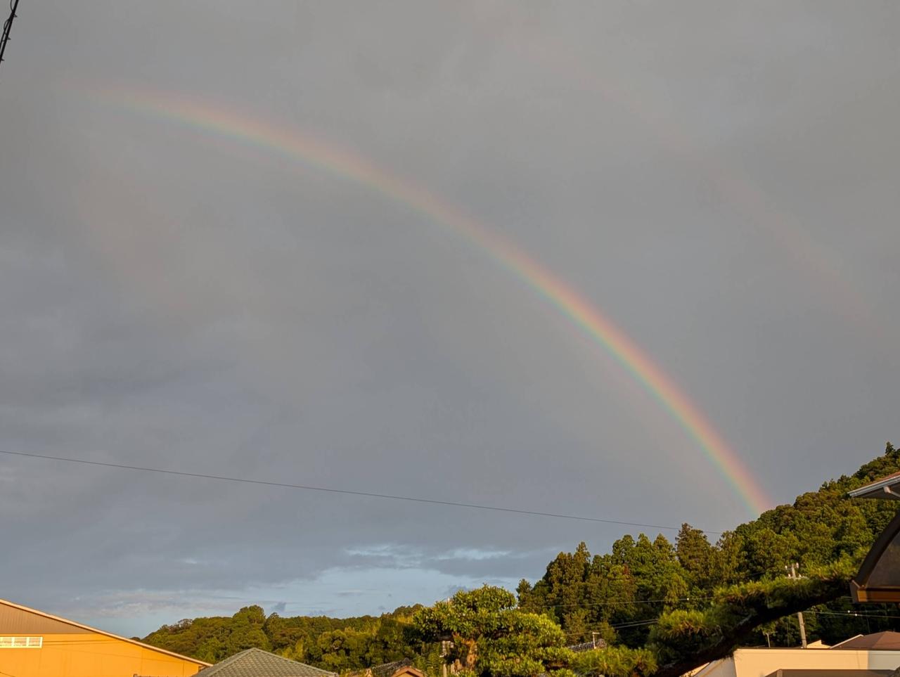 虹色発見🌈 注目の空の写真 ウェザーニュース