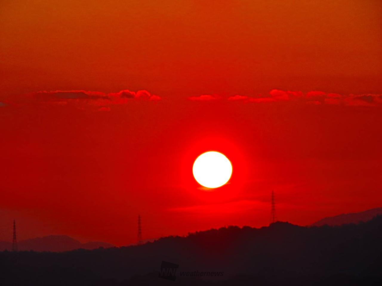 日曜日の朝陽☀️ 注目の空の写真 ウェザーニュース