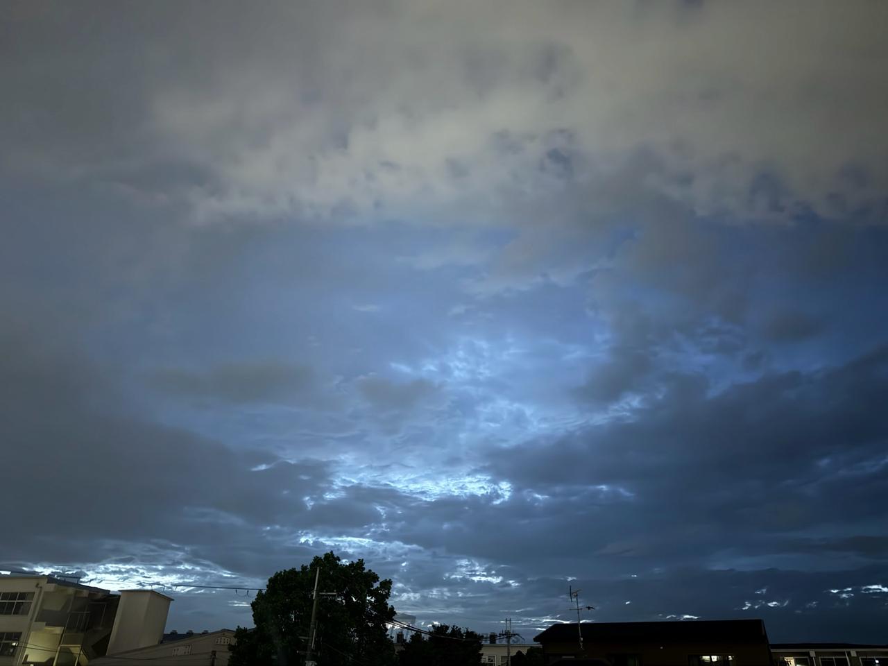 明日 の 天気 伊丹