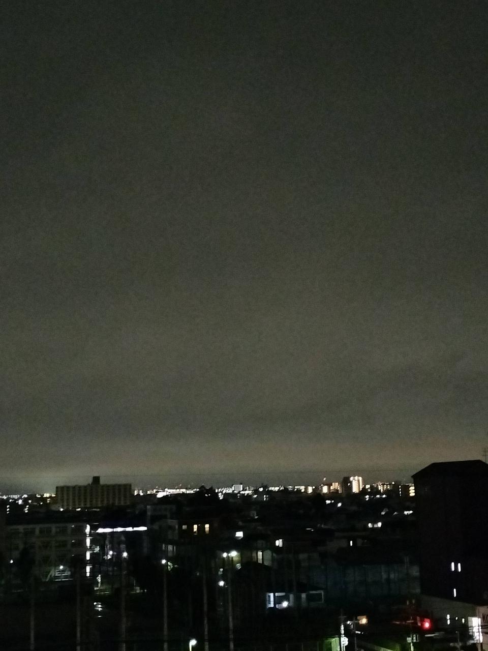 雨も未明に止んだようでどんよりとした曇り | 大阪府東大阪市