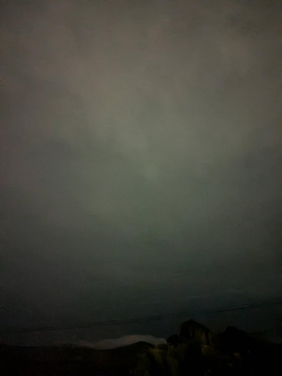 今にも雨が降り出し...