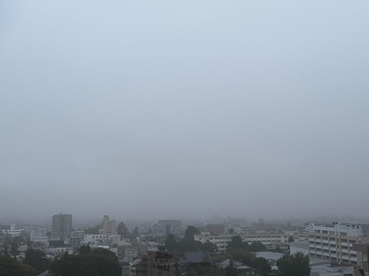 仙台湾側東の空濃...