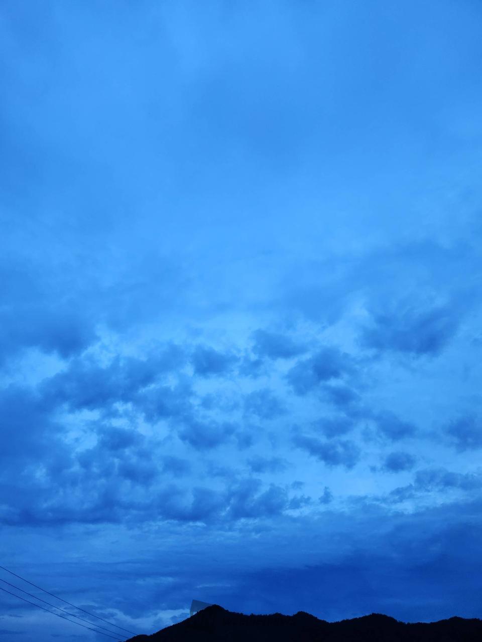 おはようございます。積雲など複雑の雲が出 | 岐阜県各務原市