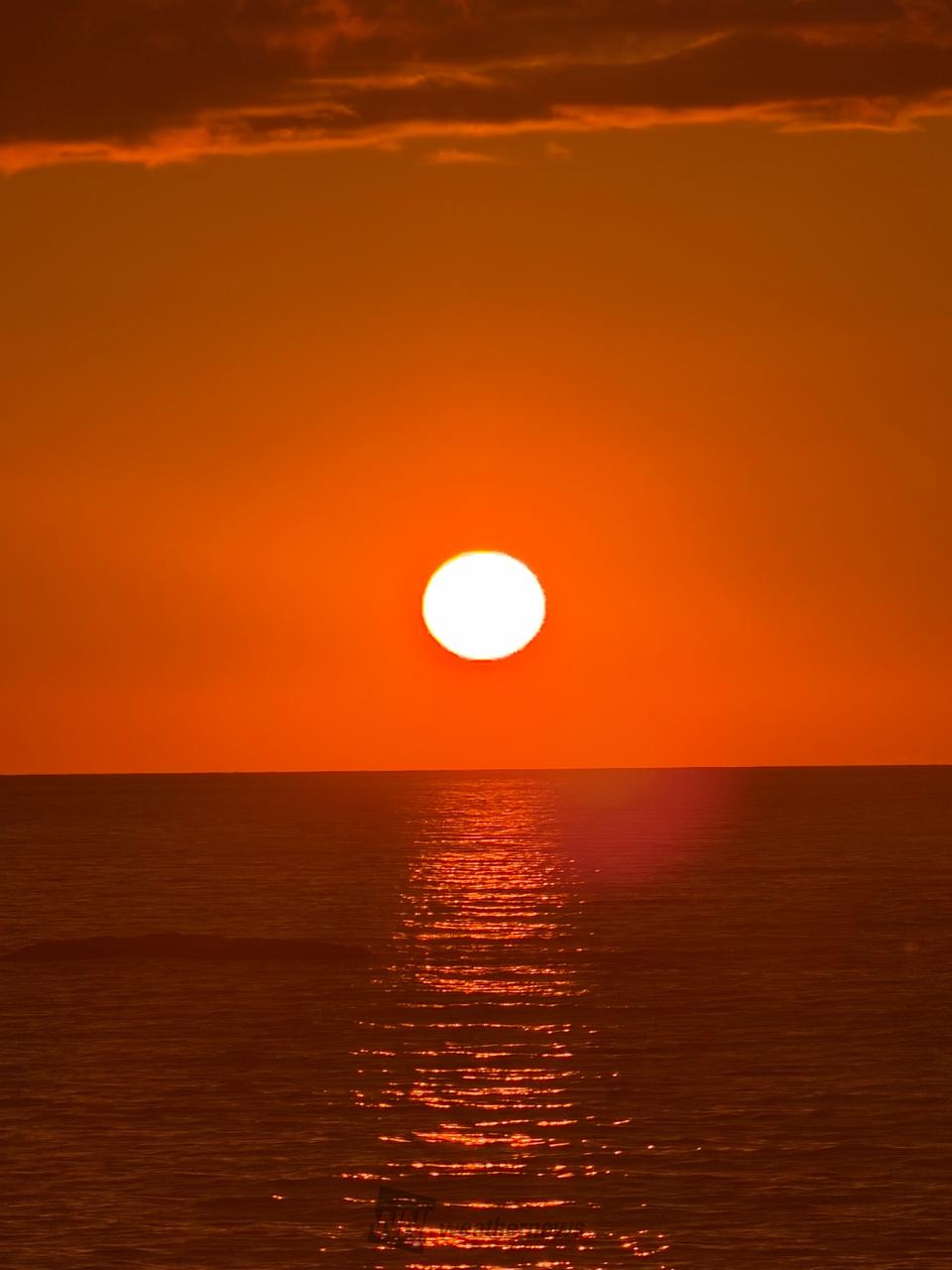 夕陽夕焼け 17時33分撮影 現在は | 北海道檜山郡江差町 | ゆうき