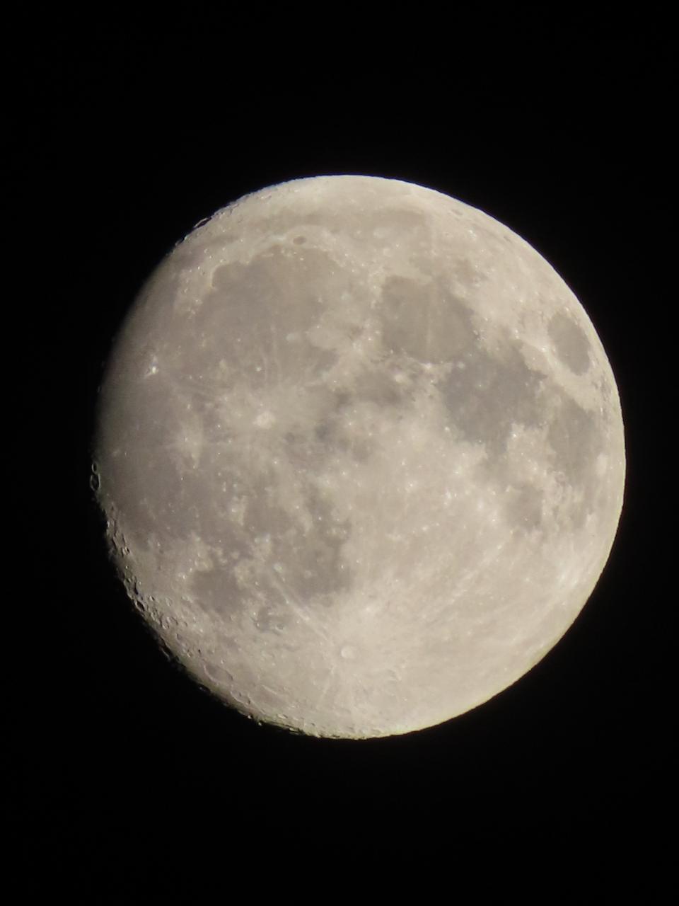 お月 今夜のお月さま🌕 月齢 13.4 | 佐賀県伊万里市 | .treky 🌏 | ウェザー