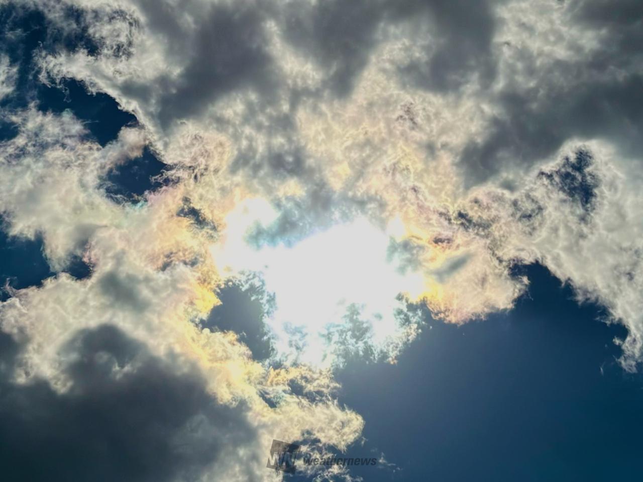 彩雲 雲の動きが速く、形や色彩を刻 | 北海道江別市 | sionn