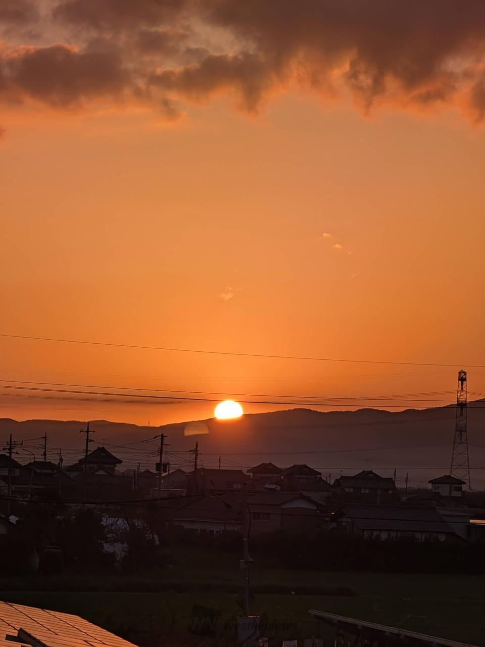 朝焼け 5時53分 撮影 真っ赤な朝焼けの中に… | 茨城県筑西市 | としちゃん