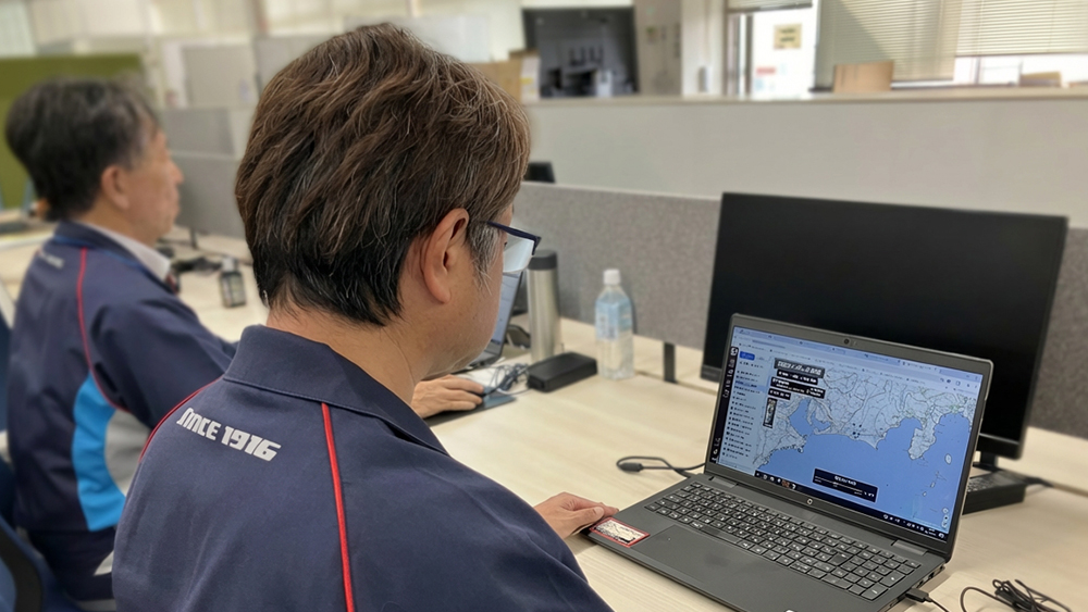 ウェザーニュース for businessで拠点のリスクを確認する様子